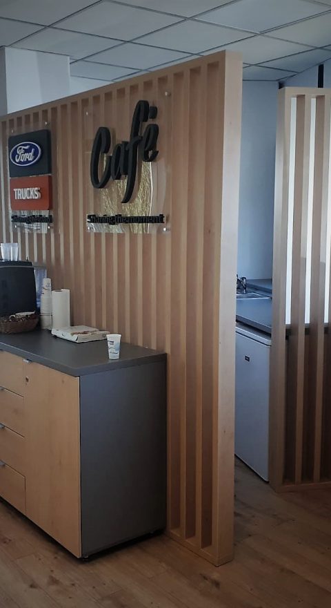 AMENAJARI SHOWROOM FORD TRUCKS 2