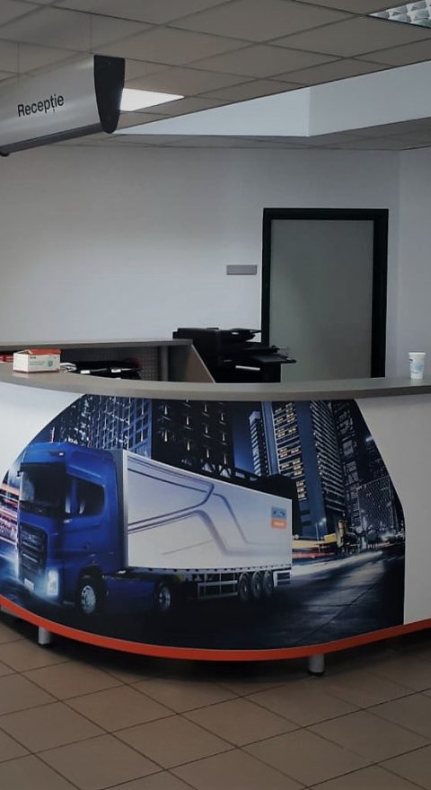 AMENAJARI SHOWROOM FORD TRUCKS 3
